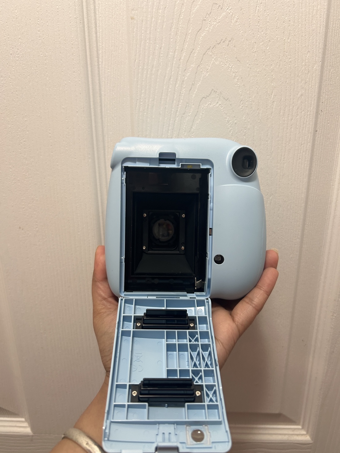Moving sale!! Instax Mini 7+ Light Blue Instant Camera - photo 3