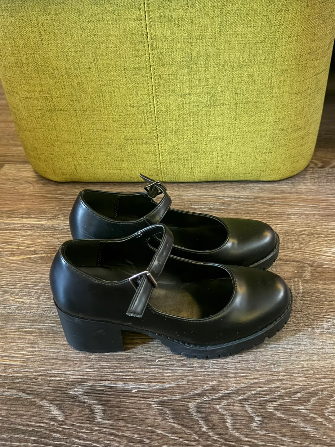 Black Mary Jane Platform Heels 🇨🇦 image indicator(2)