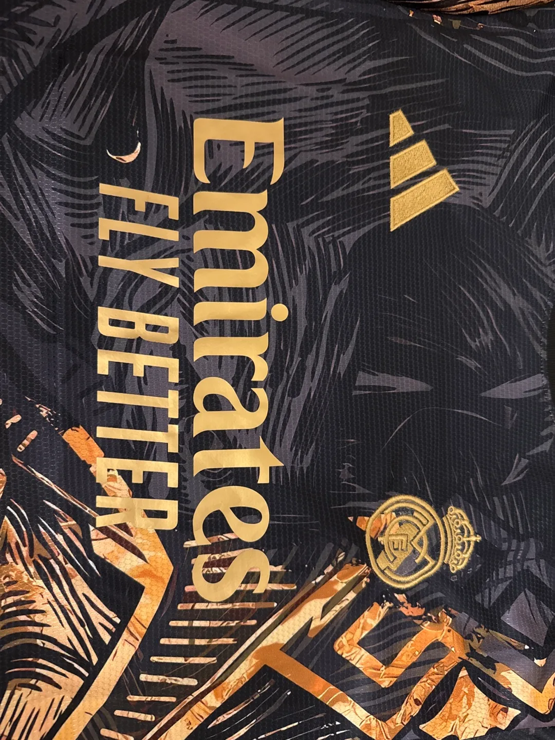 Adidas Real Madrid 2023-24 Third Jersey - Men's Medium image indicator(2)