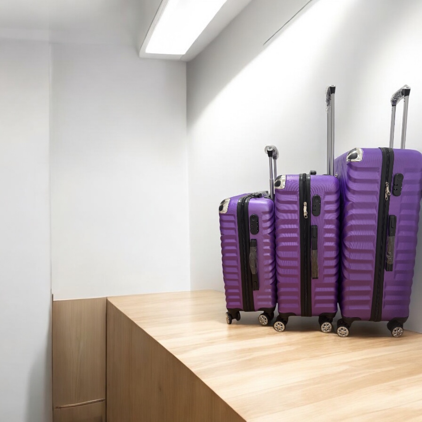 3-Piece Purple Suitcase Set - photo 4