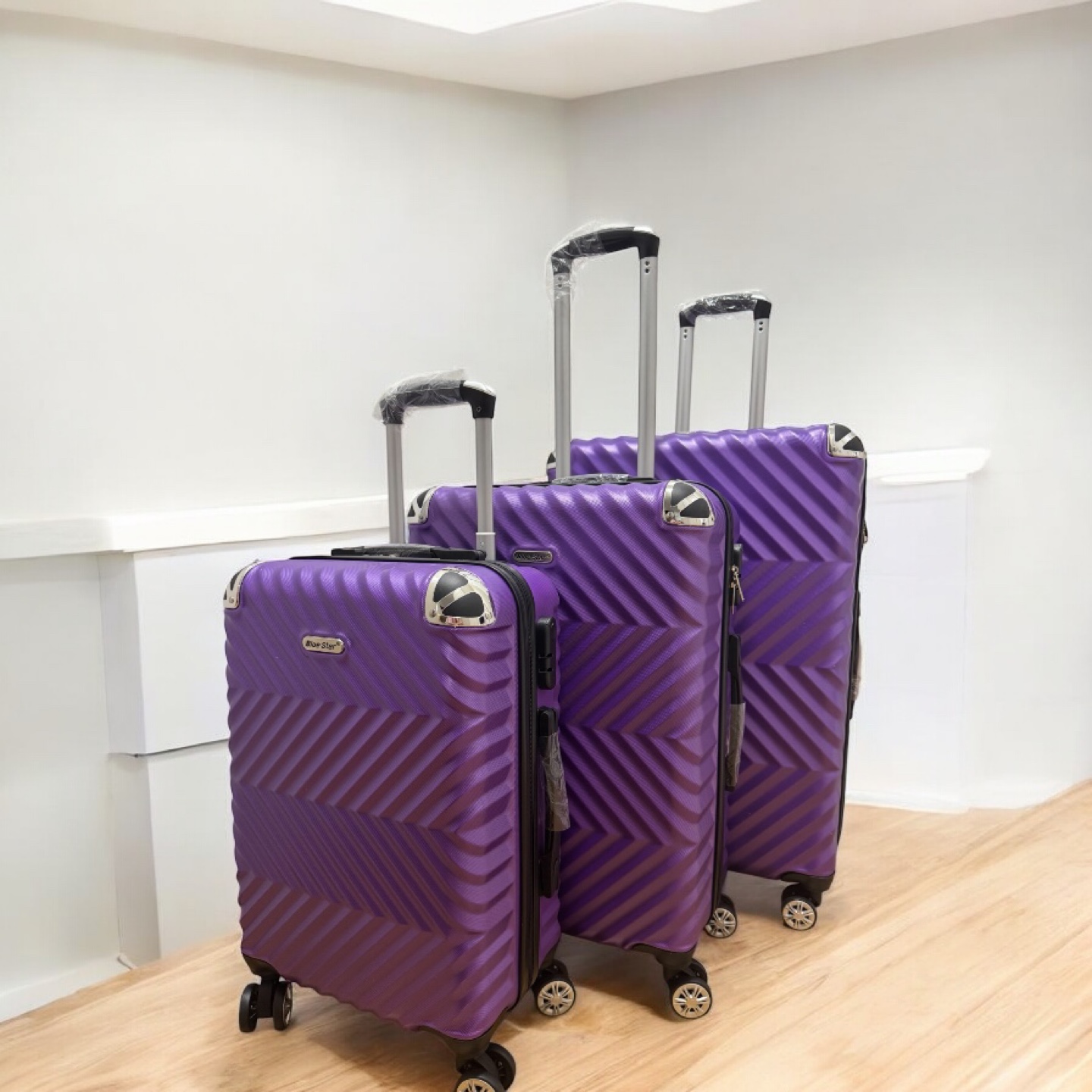 3-Piece Purple Suitcase Set - photo 2