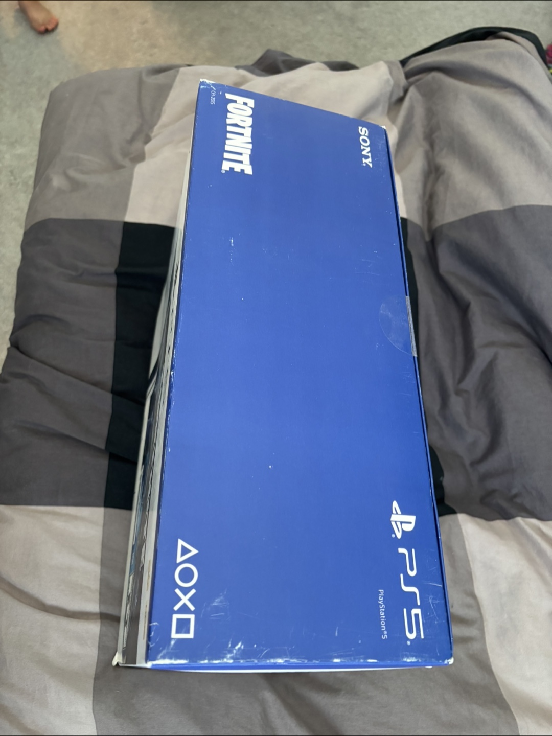 PS5 Console - Fortnite Bundle - photo 2