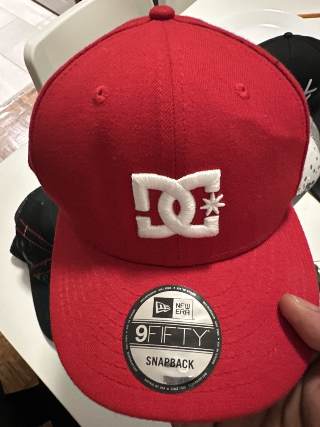 DC Shoes x New Era 9Fifty Snapback Red hat
