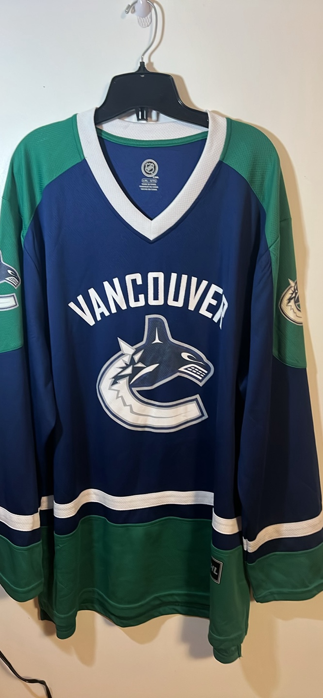 Vancouver Canucks NHL Jersey - Size XL