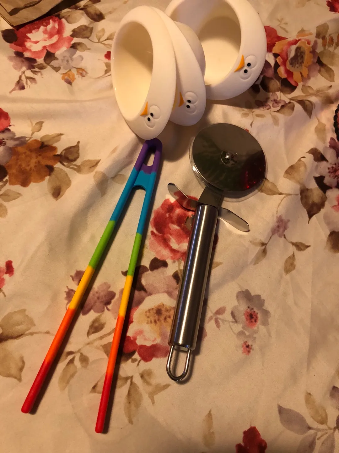 🏒 $1 NEW Pizza Cutter NEW Rainbow Chopsticks ETC thumbnail