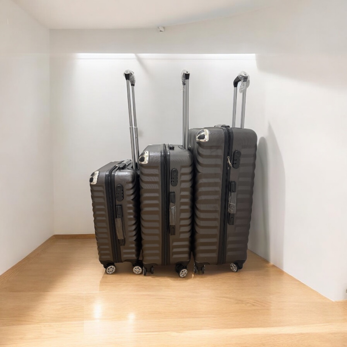 3-Piece Luggage Set - Dark Grey - photo 3