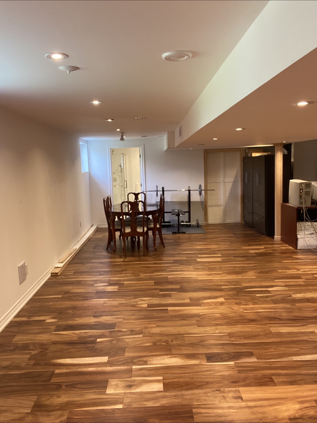 Dark Wood Dining Table and Chairs Set - photo 3