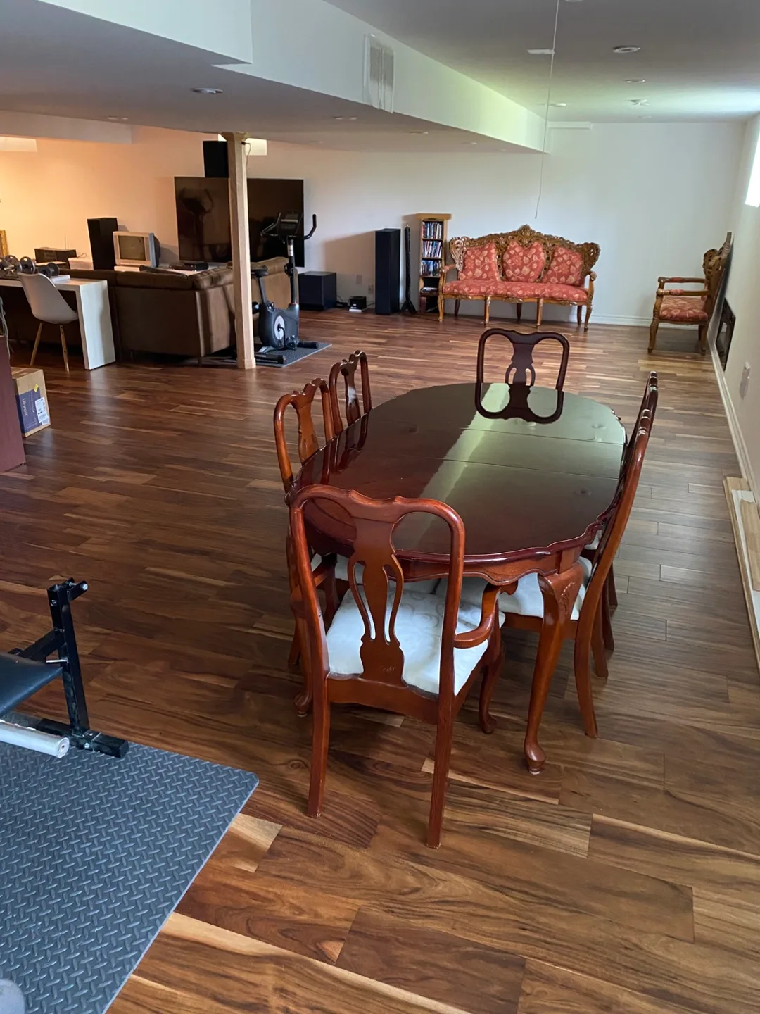 Dark Wood Dining Table and Chairs Set image indicator(4)