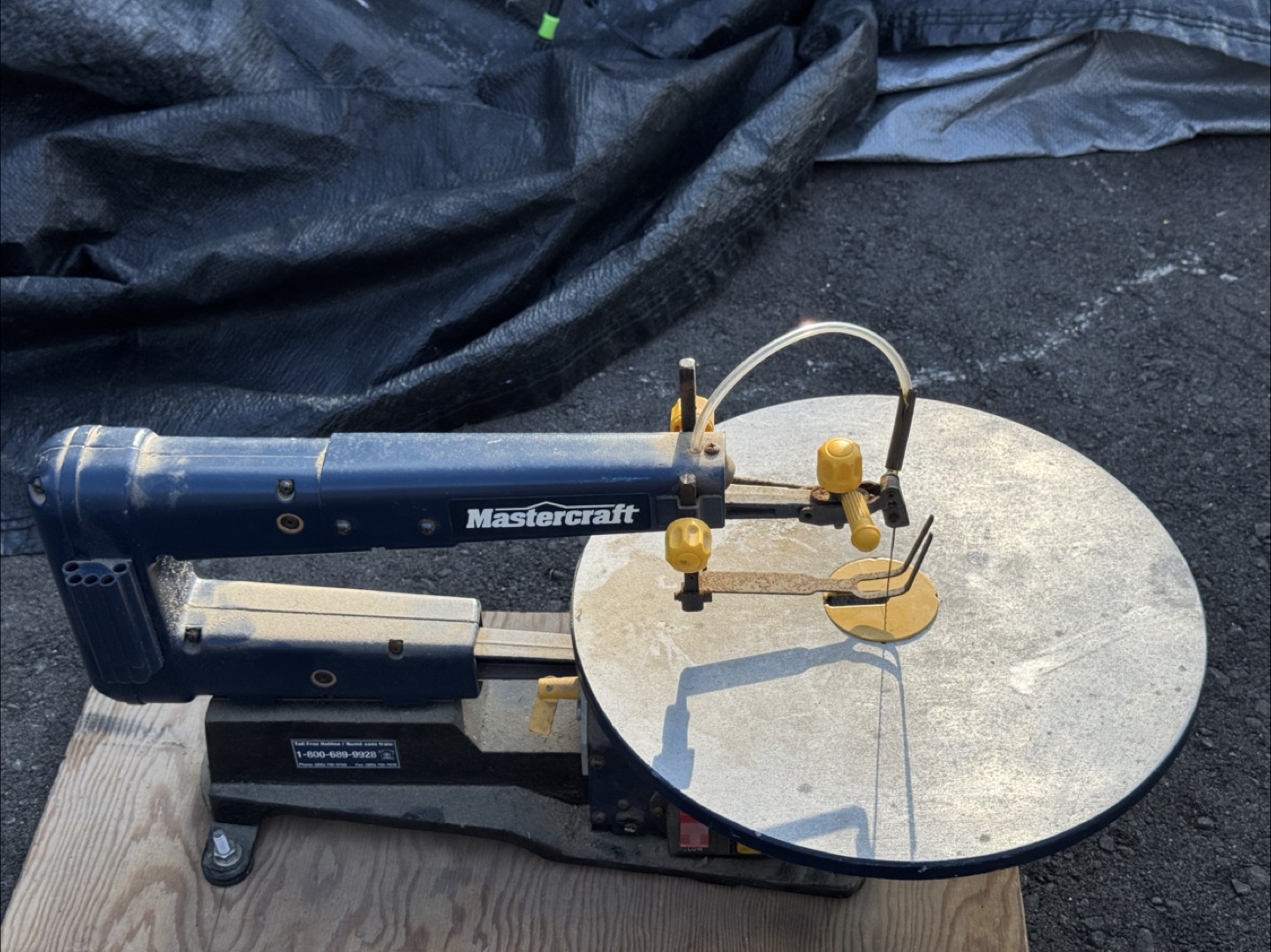 Mastercraft 16" Two-Speed Scroll Saw - photo 2