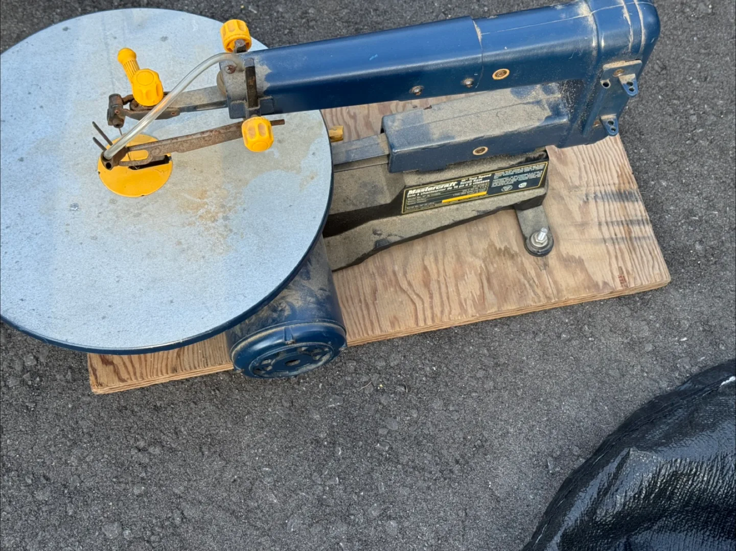 Mastercraft 16" Two-Speed Scroll Saw
