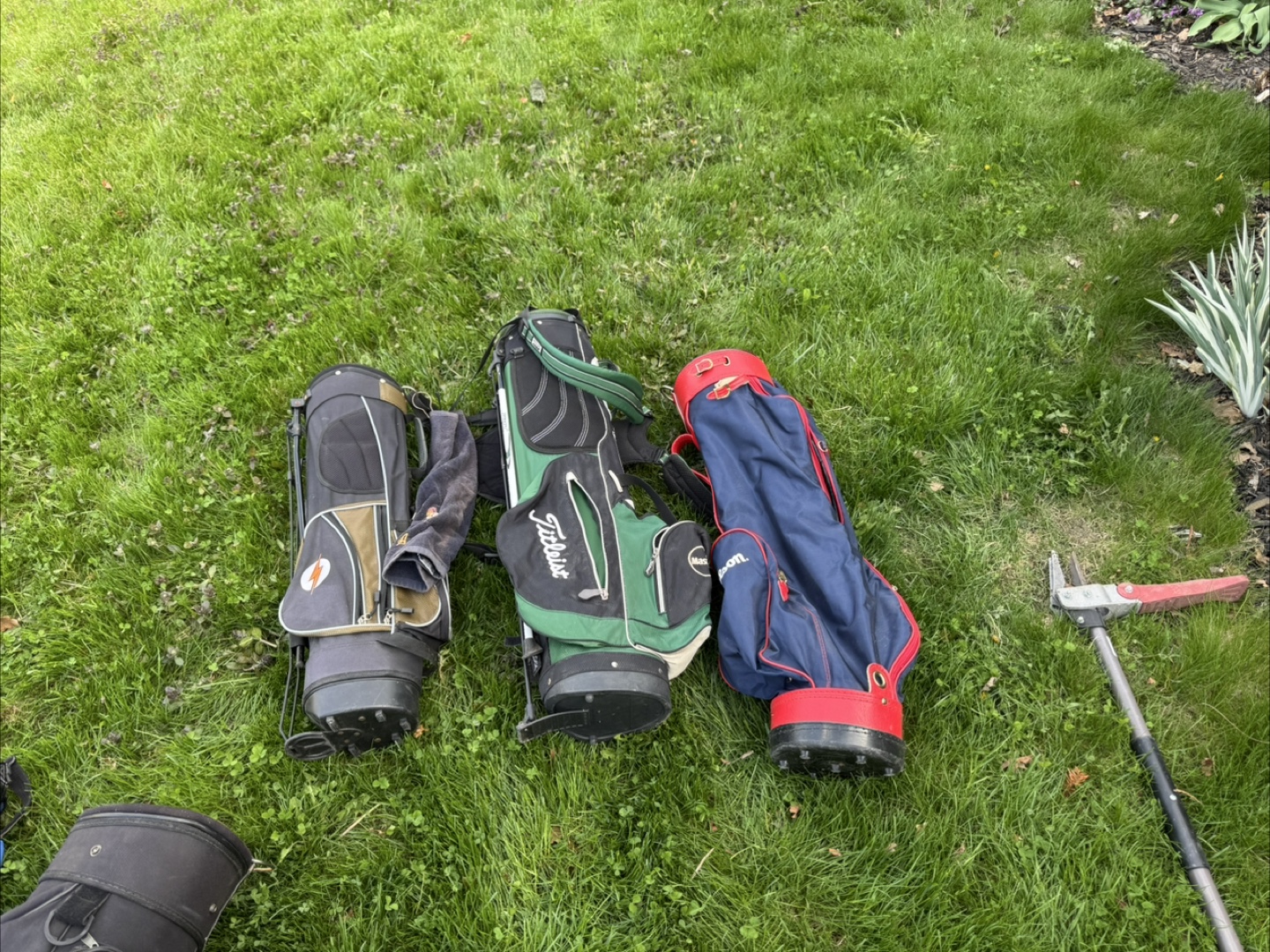 9 Used Golf Bags. Tiralist ping maxfli taylermadw - photo 5