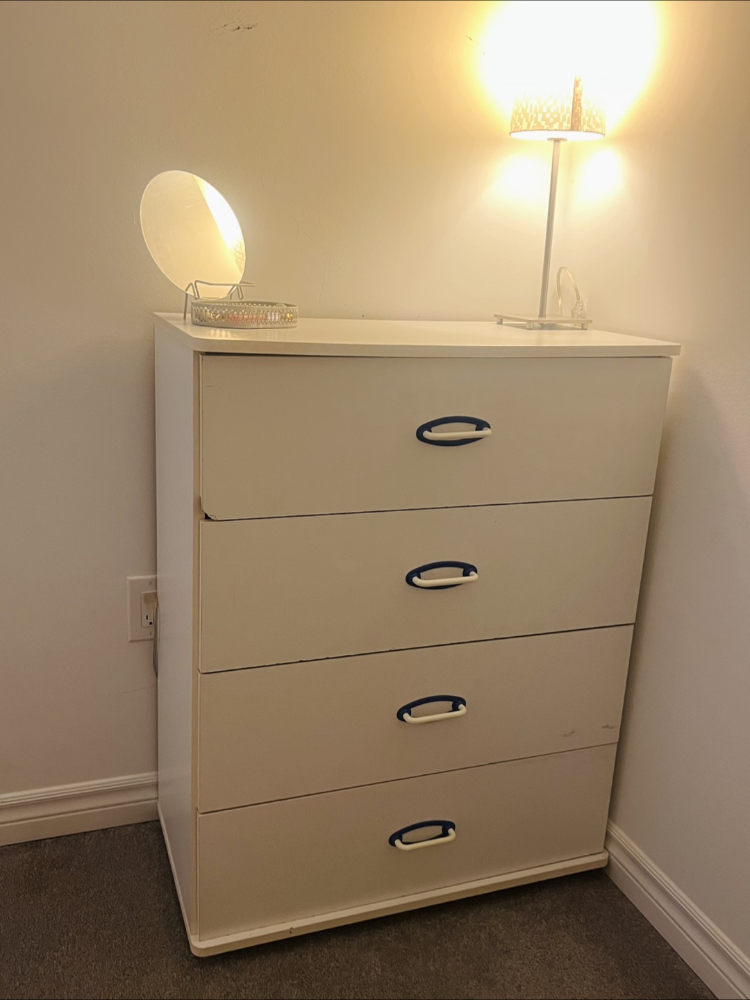 White four drawer dresser