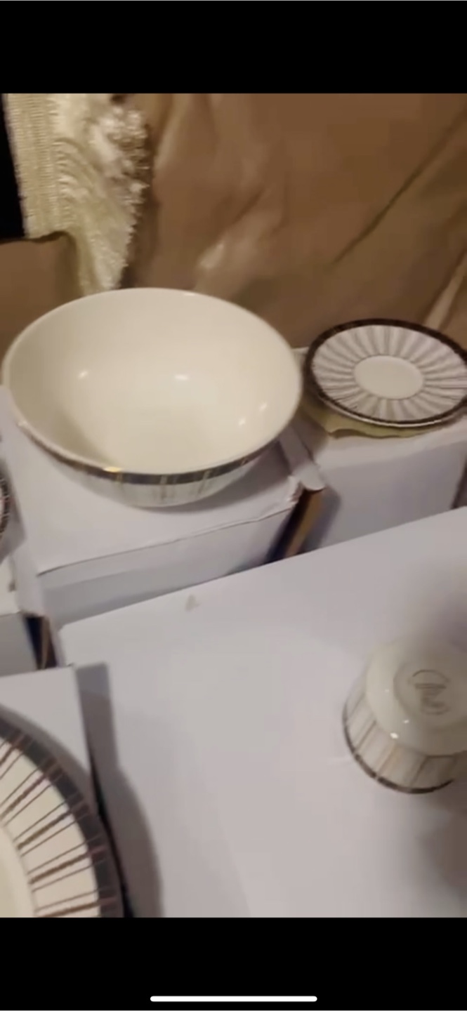 104 pieces dinner set / dinnerware. Serves 12 people. - photo 2