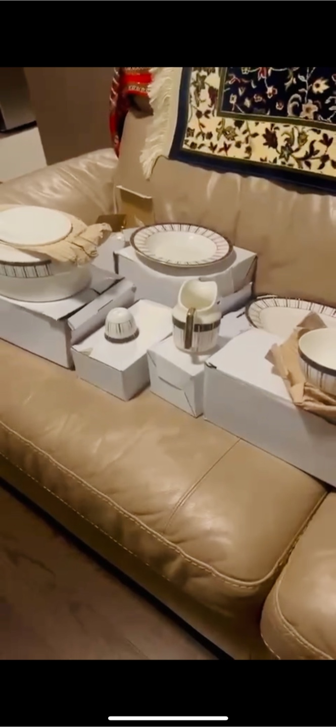 104 pieces dinner set / dinnerware. Serves 12 people. - photo 4