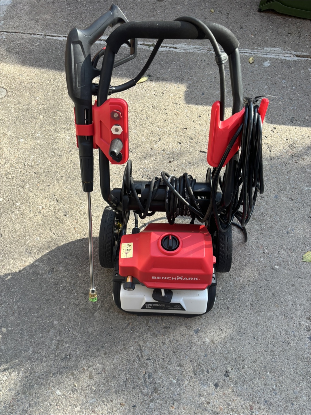 Benchmark 20:1 Automatic Soap Dilution Pressure Washer