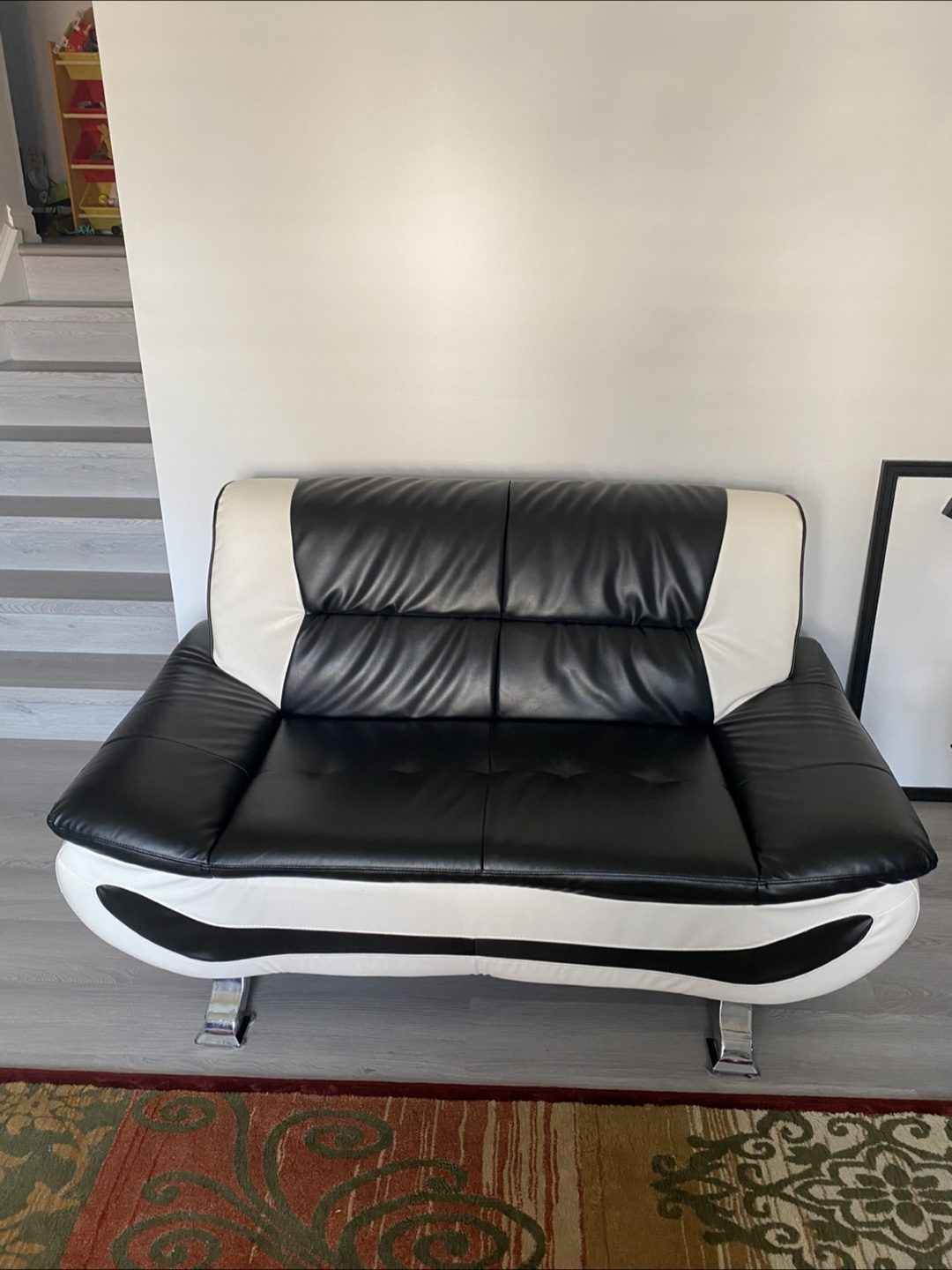 Modern Black and White Leather Living Room Set - photo 5