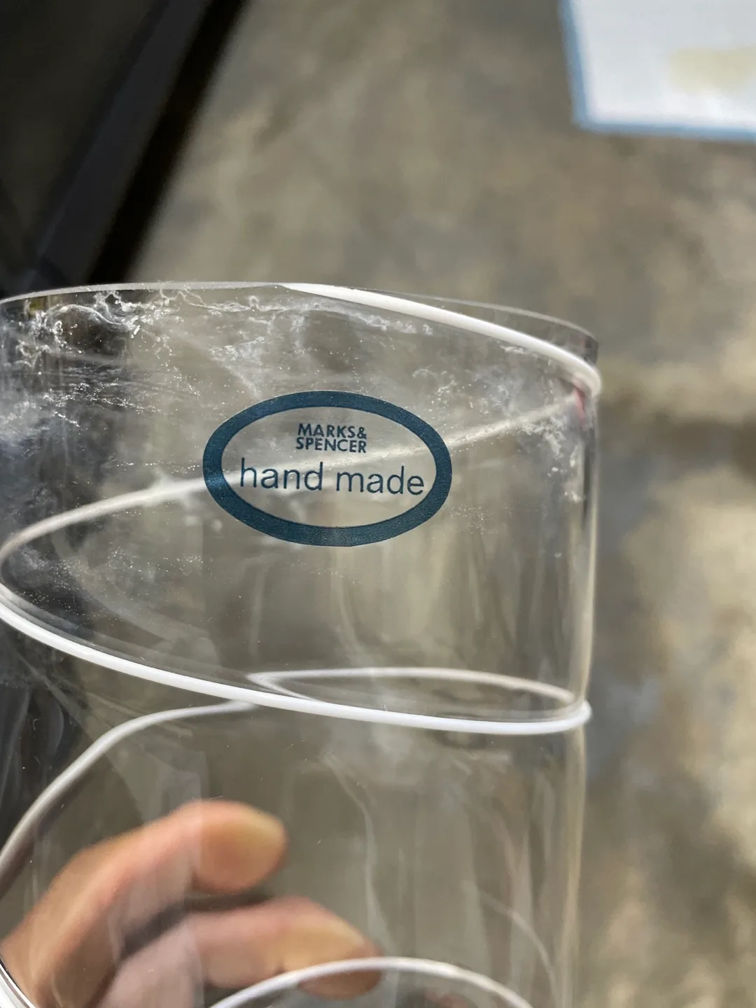 Marks & Spencer Hand-Made Glass Vase 🏒 image indicator(2)