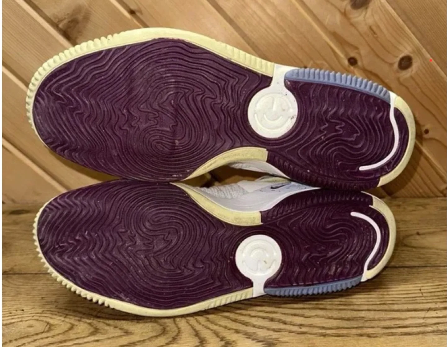 Nike Air Deldon Phantom /Sangria Basketball Sneakers US 15 image indicator(8)