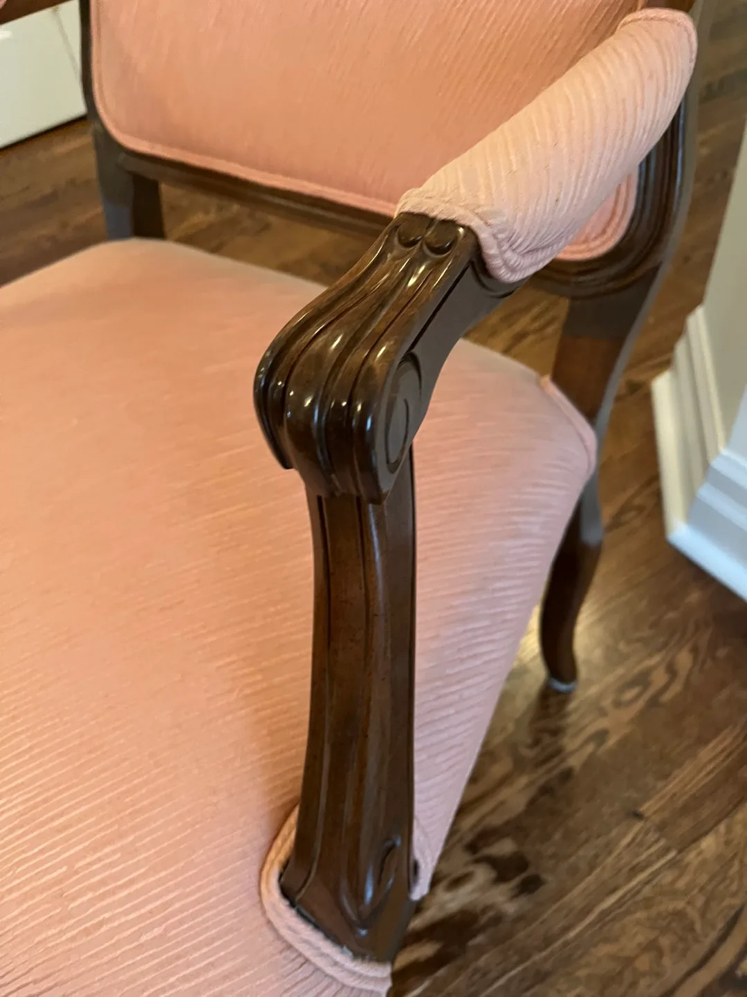 Moving! Elegant Pink Upholstered Armchair image indicator(5)