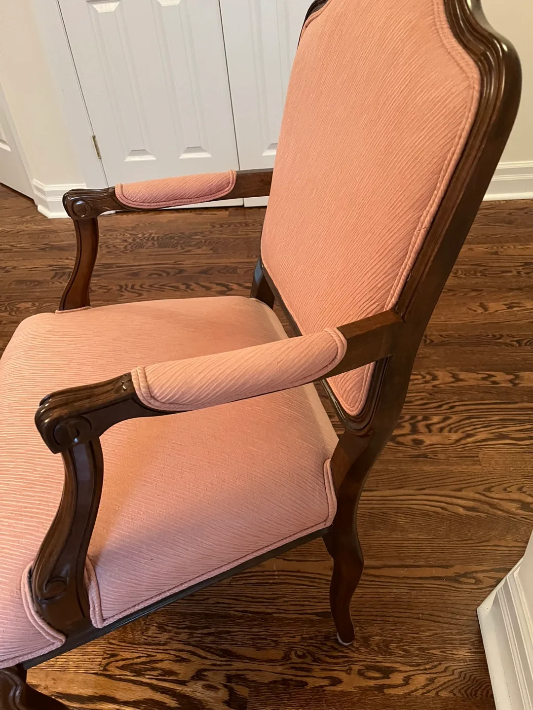 Moving! Elegant Pink Upholstered Armchair image indicator(2)