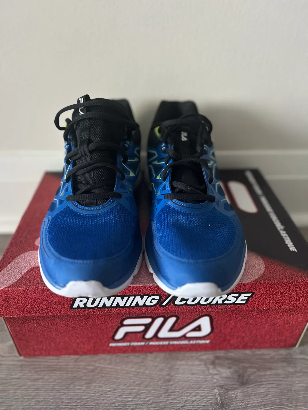 Fila Men’s Running Shoe - 10.5 image indicator(2)