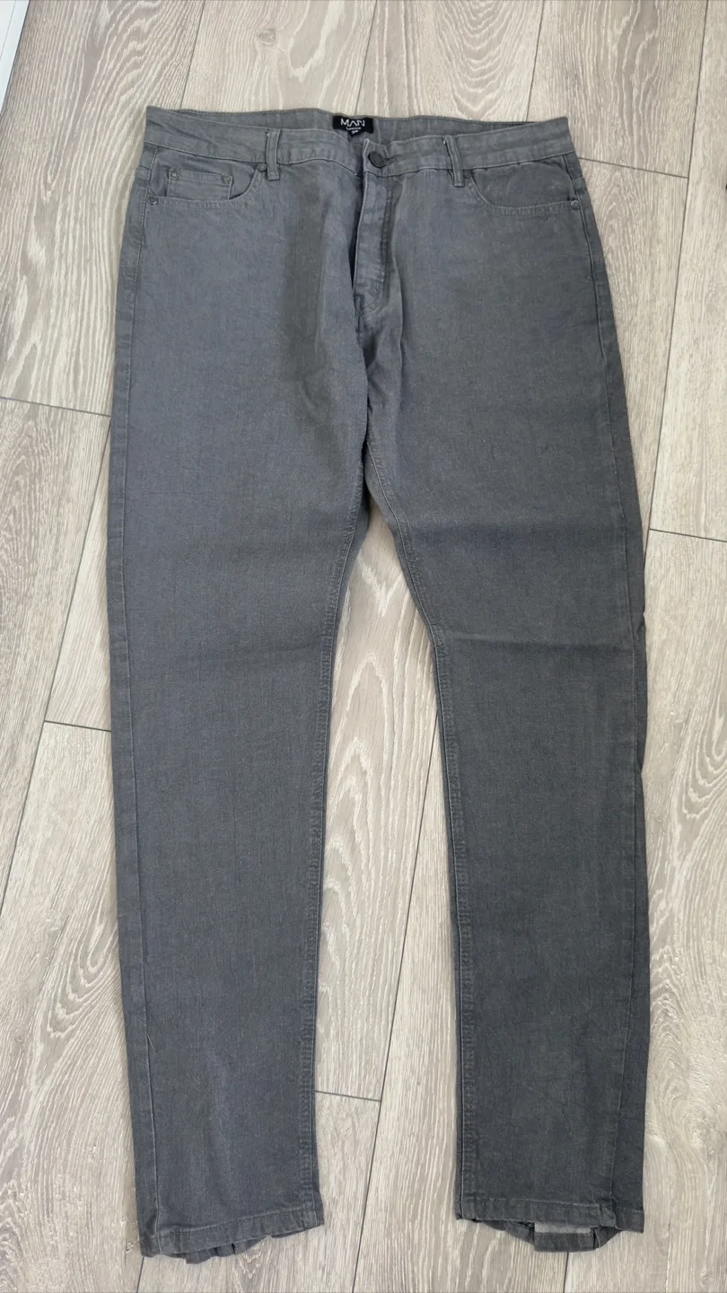 Men's Size 38 Grey Jeans with Zip Detail thumbnail