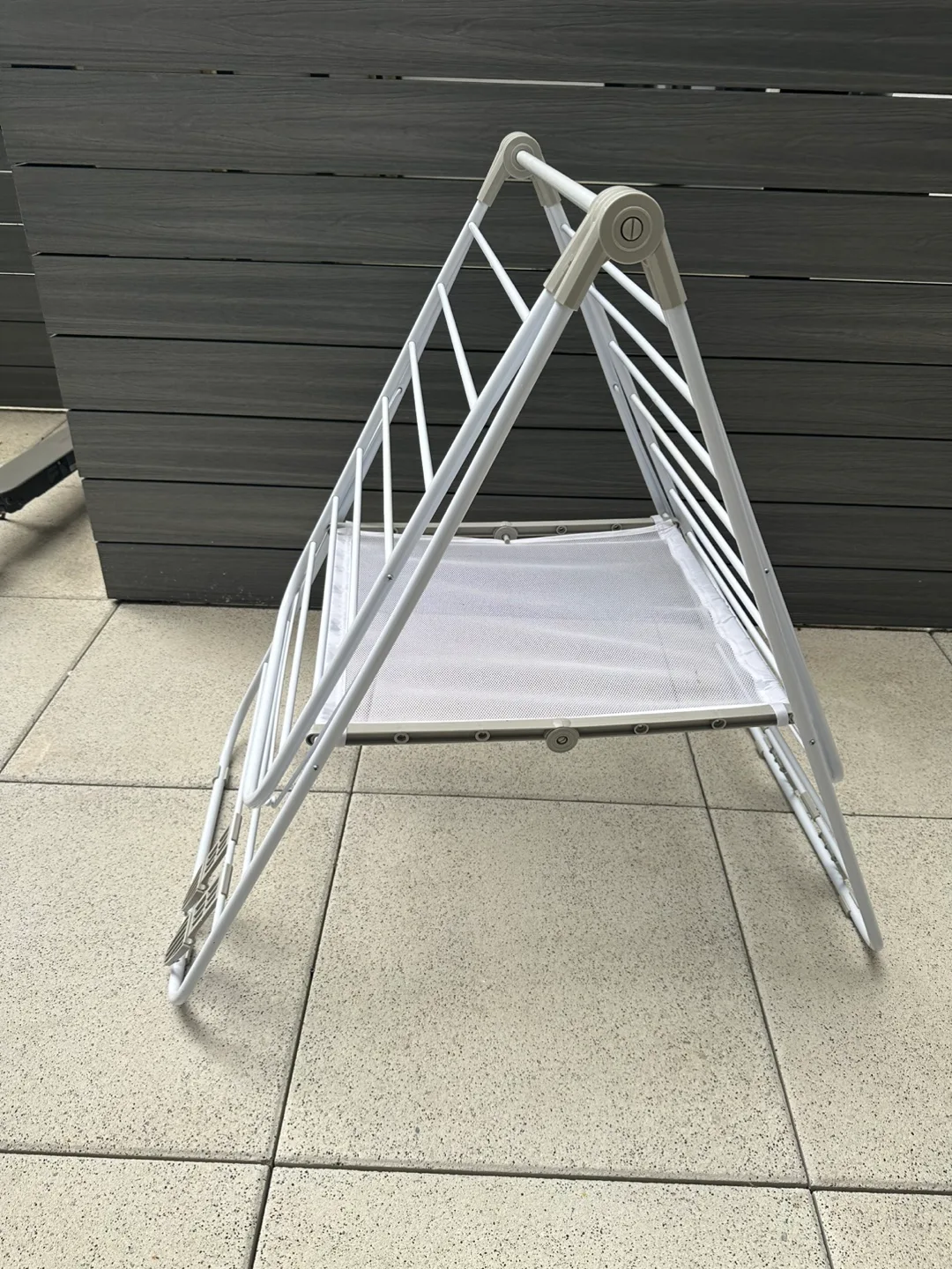 White Foldable Clothes Drying Rack thumbnail