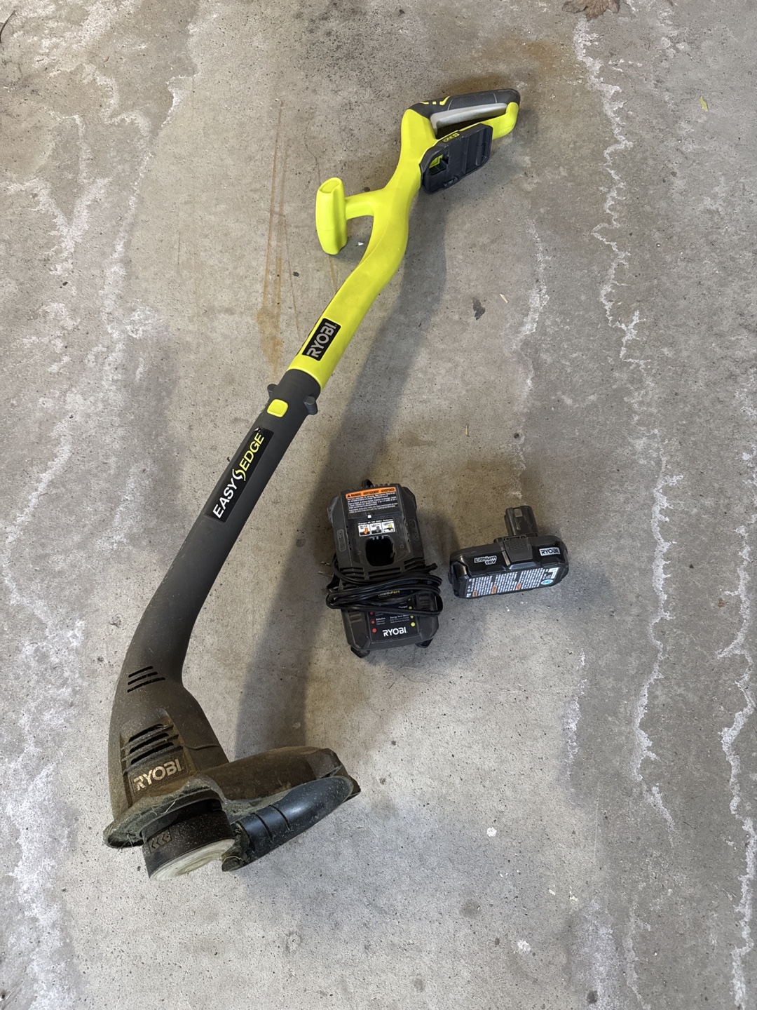 Ryobi EasyEdge Cordless String Trimmer