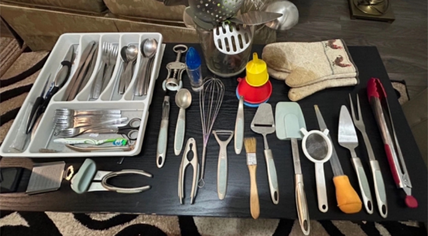 Kitchen Utensil Bundle -  Spoons, Spatulas, Whisks, and More! - photo 2