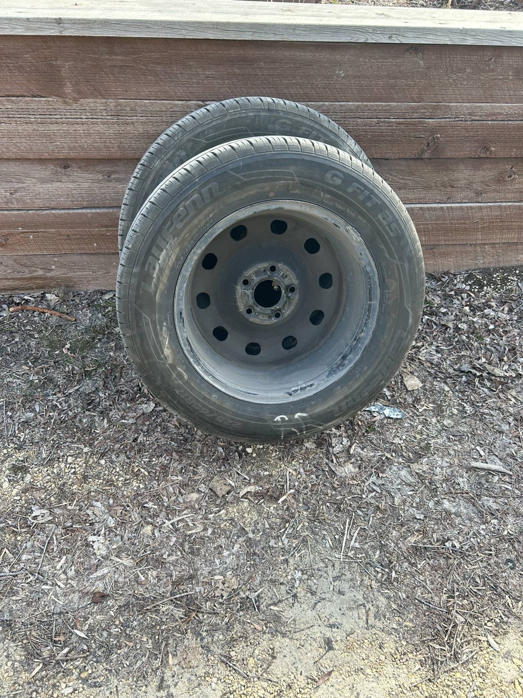 Dodge caravan ALL SEASON TIRES  on rims - set of 4 - photo 2