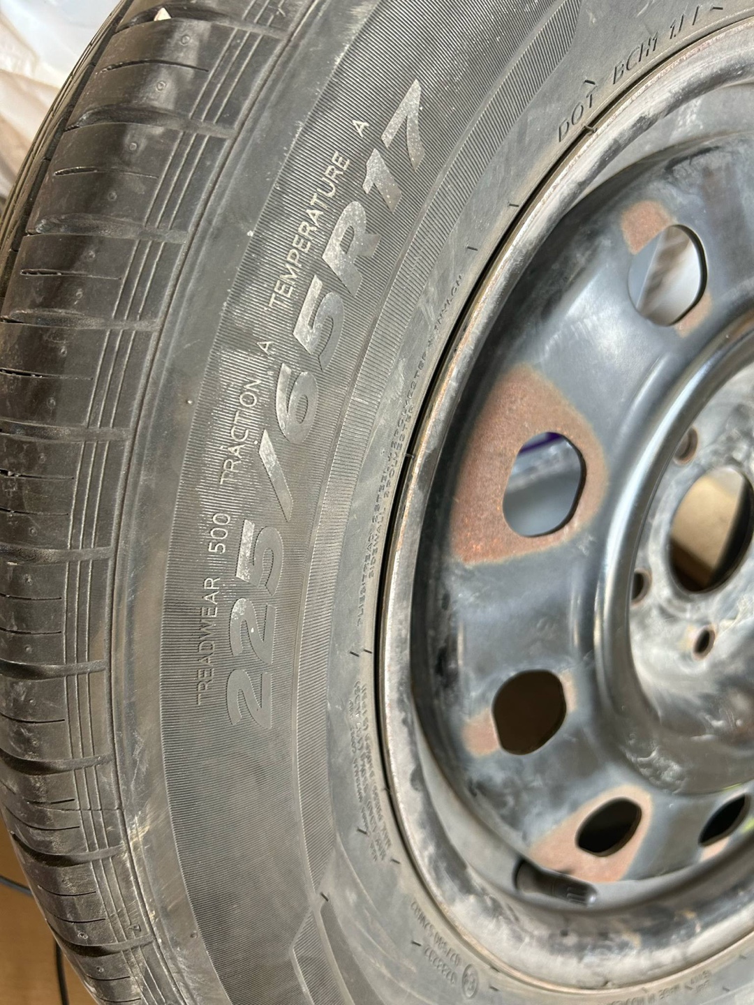 Dodge caravan ALL SEASON TIRES  on rims - set of 4 - photo 4