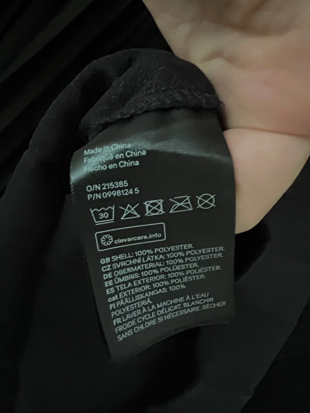 H&M Black Pleated Midi Skirt - Size M🏒 image indicator(4)