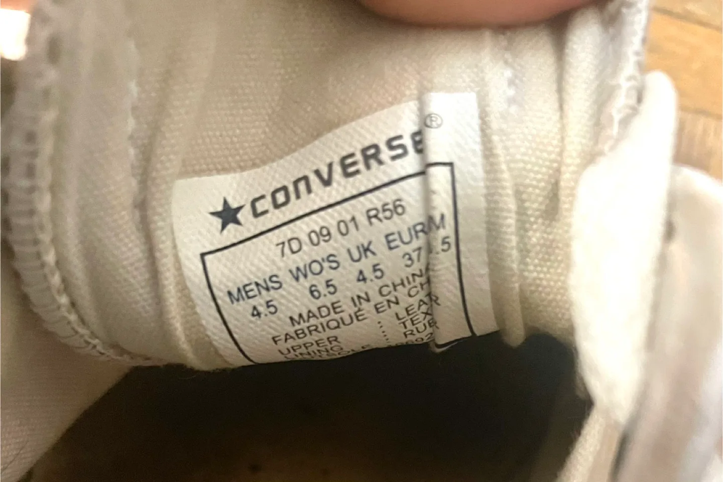 Converse Men's Leather Sneakers image indicator(2)