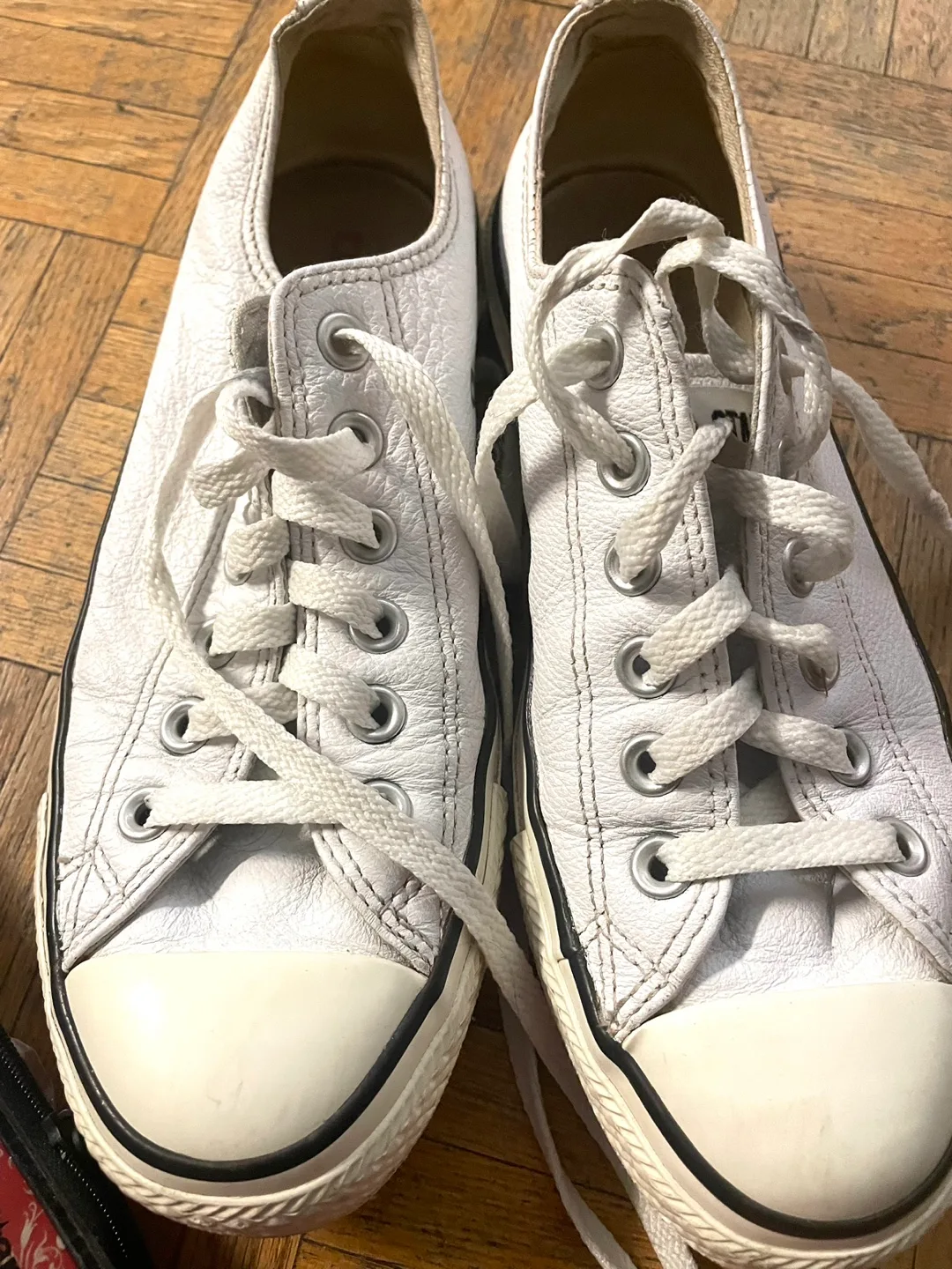 Converse Men's Leather Sneakers thumbnail