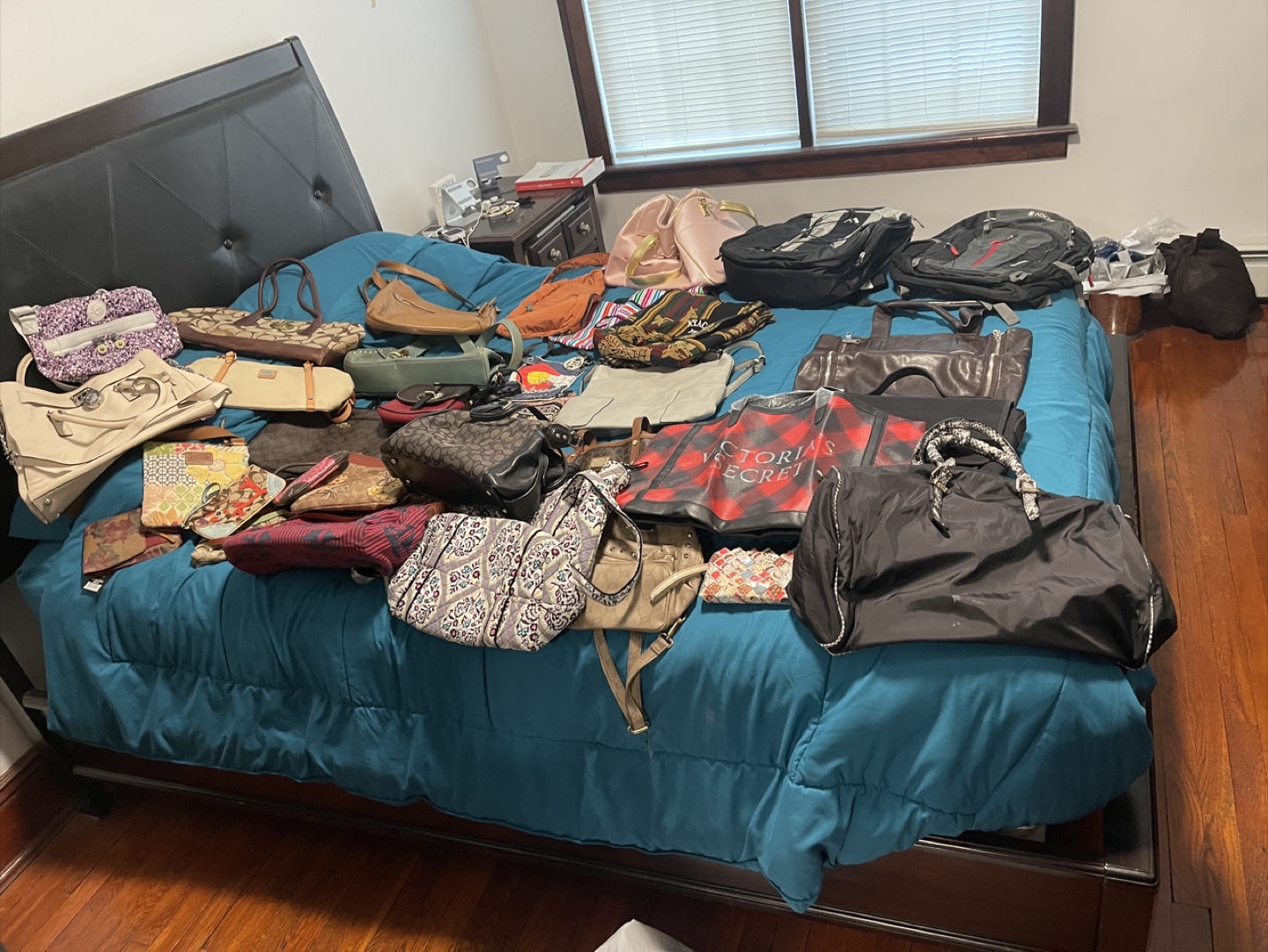 Lot of purses & bags