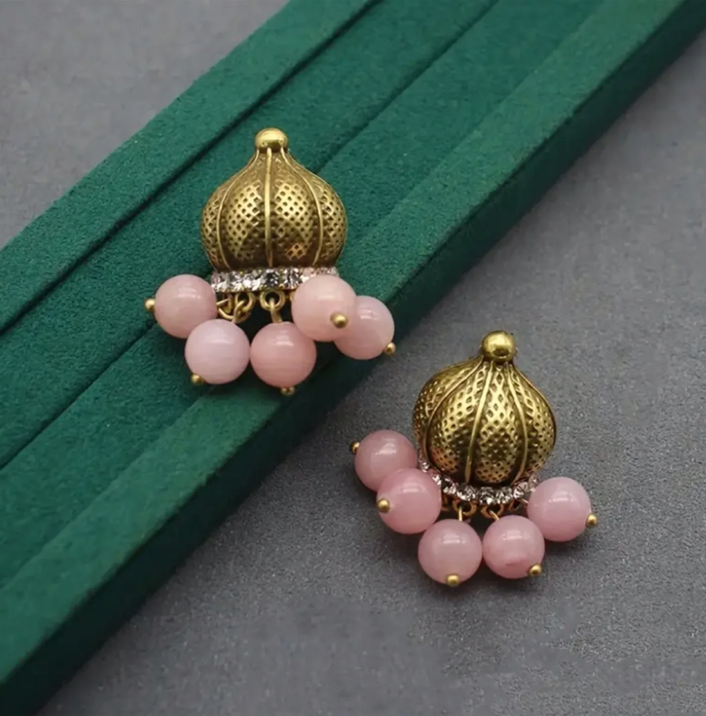 Glass beads earrings new image indicator(3)