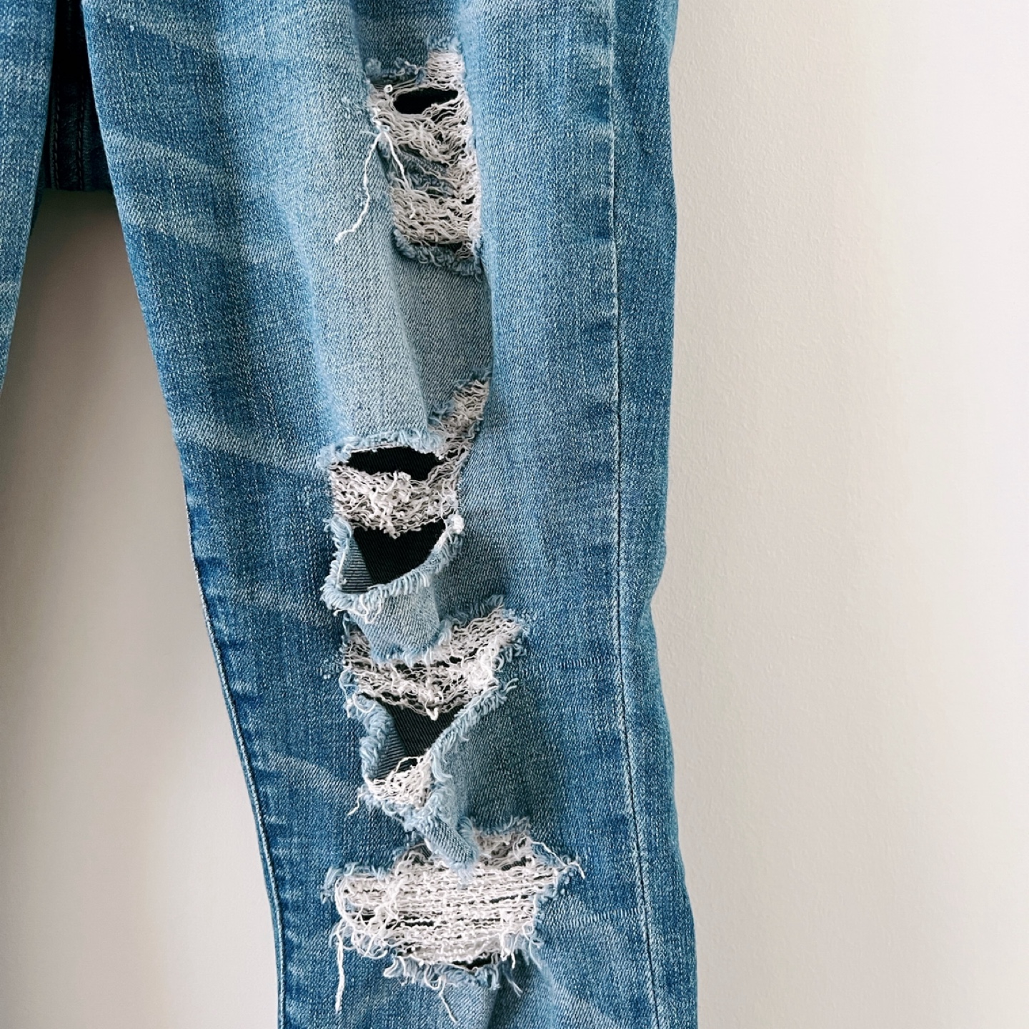 Abercrombie & Fitch Harper Super Skinny Jeans - Size 28 - photo 3