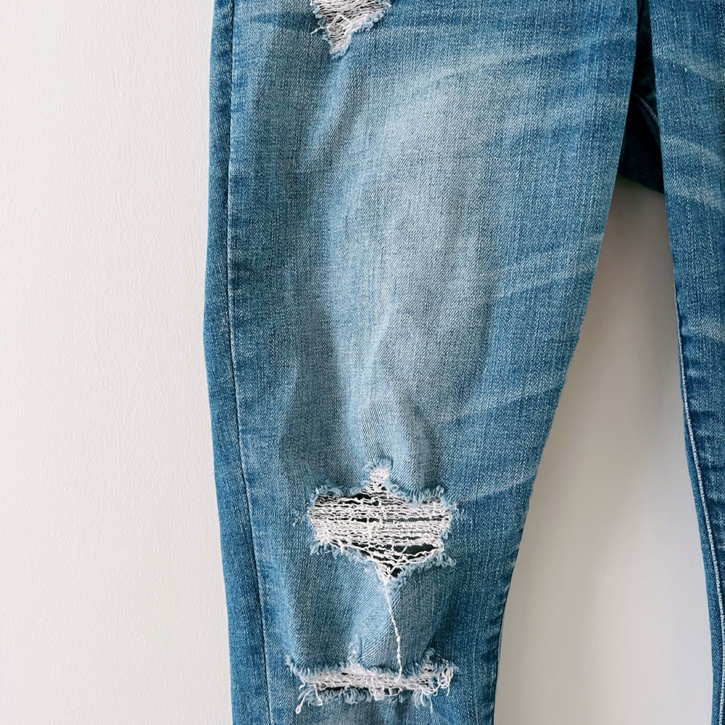Abercrombie & Fitch Harper Super Skinny Jeans - Size 28 - photo 2