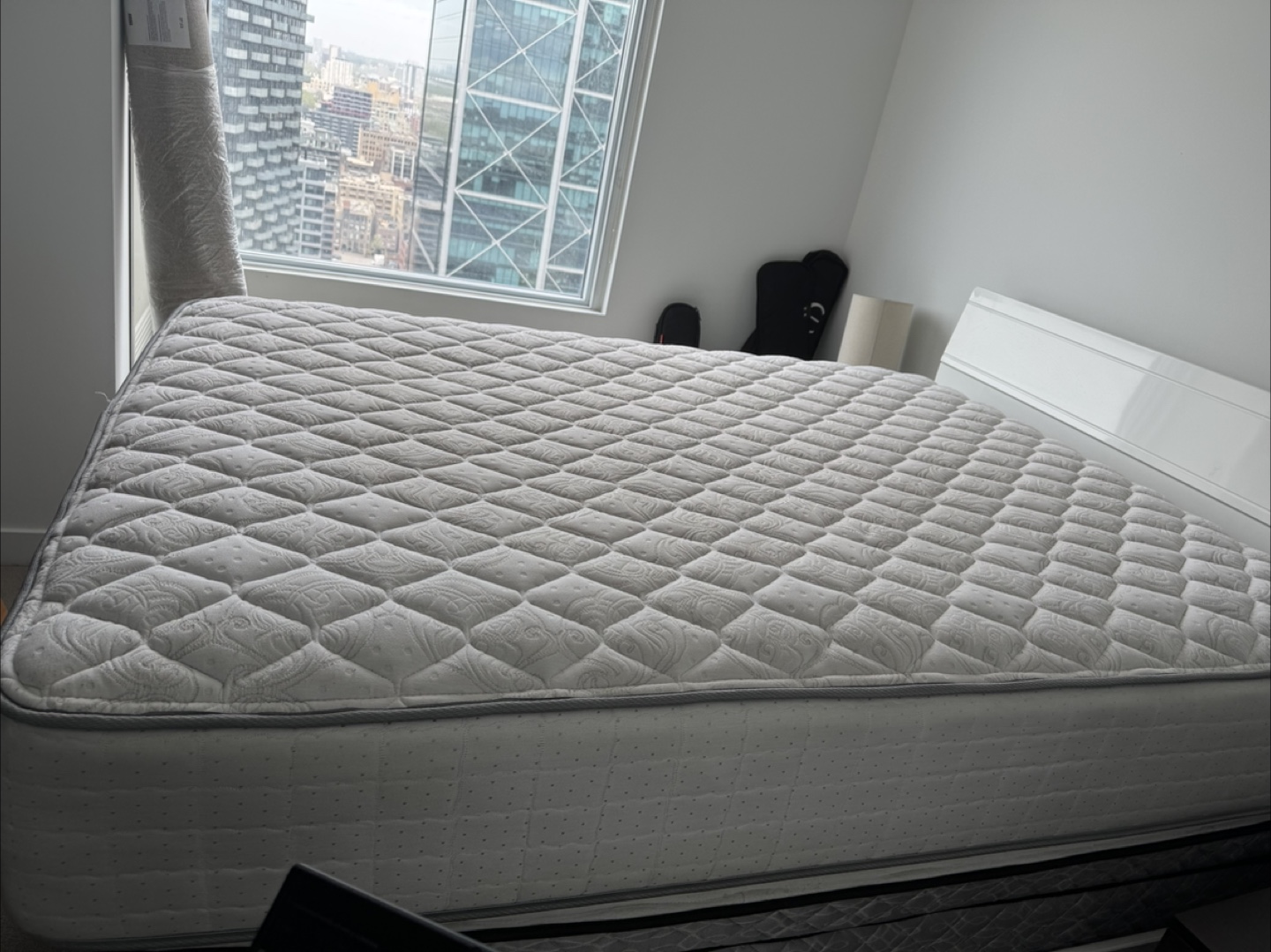Serta queen mattress for sale