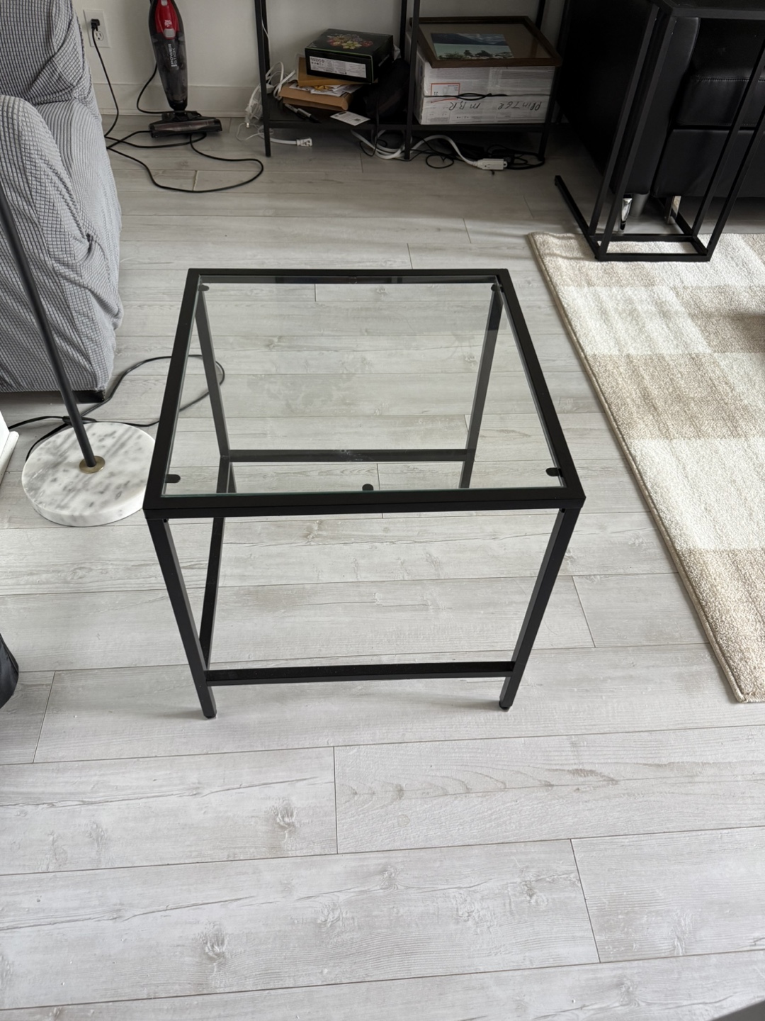 IKEA VITTSJÖ Table
