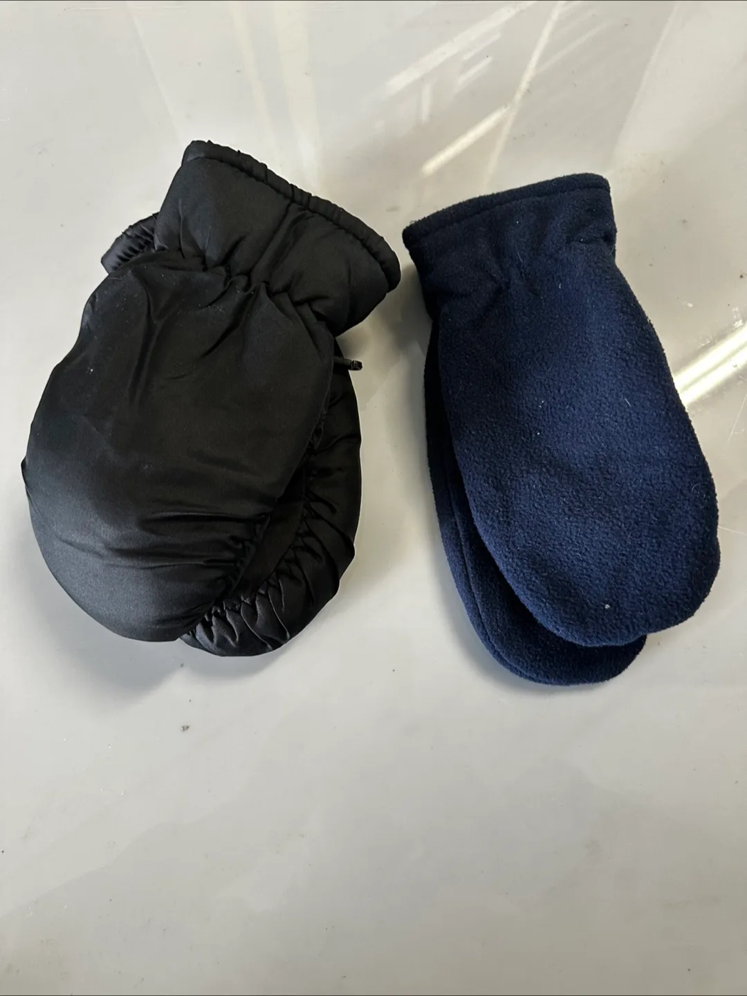 2 Pair of Winter Mittens 🏒 for kids thumbnail