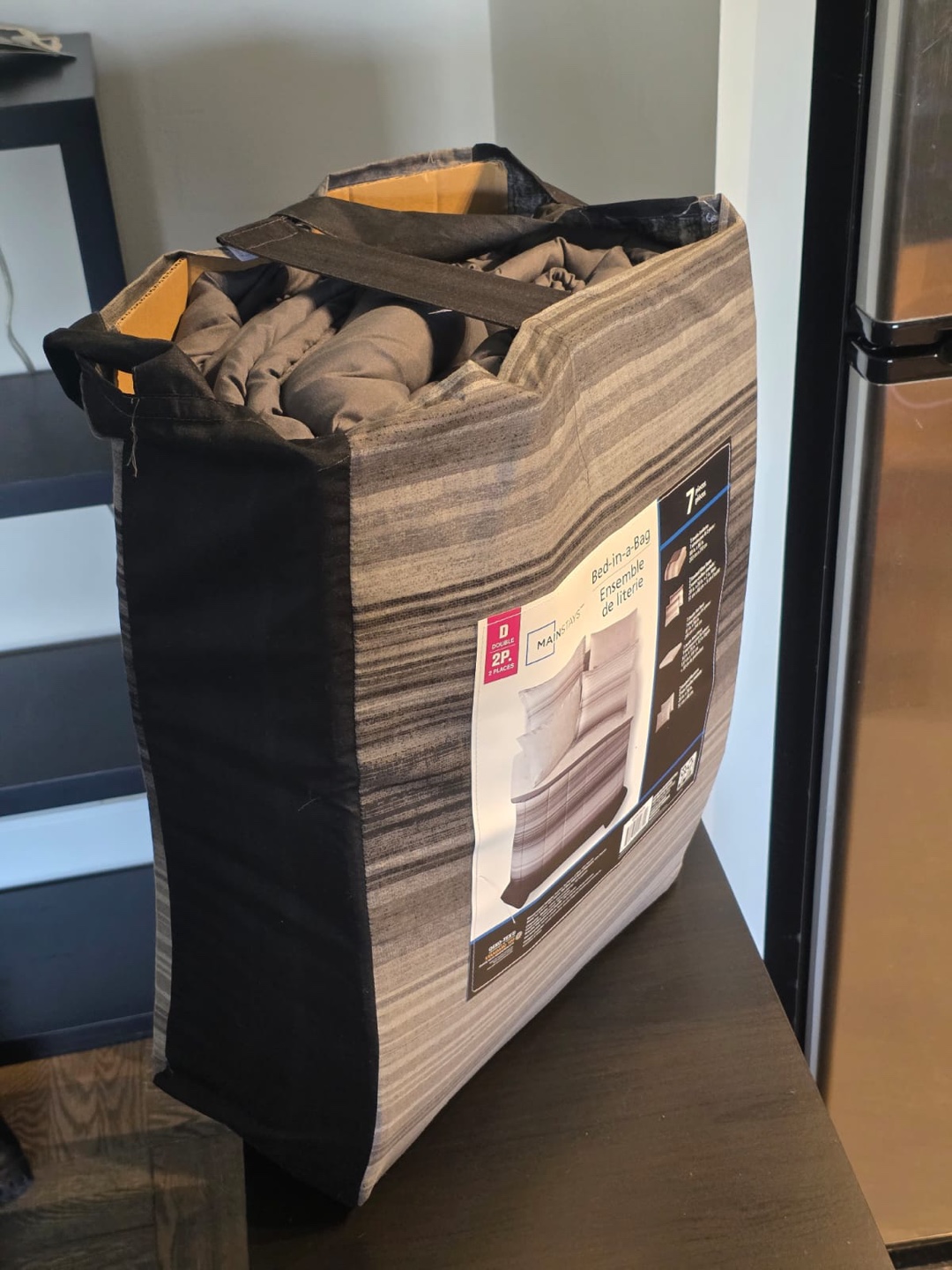 MUST GO  Bed-in-a-Bag Set