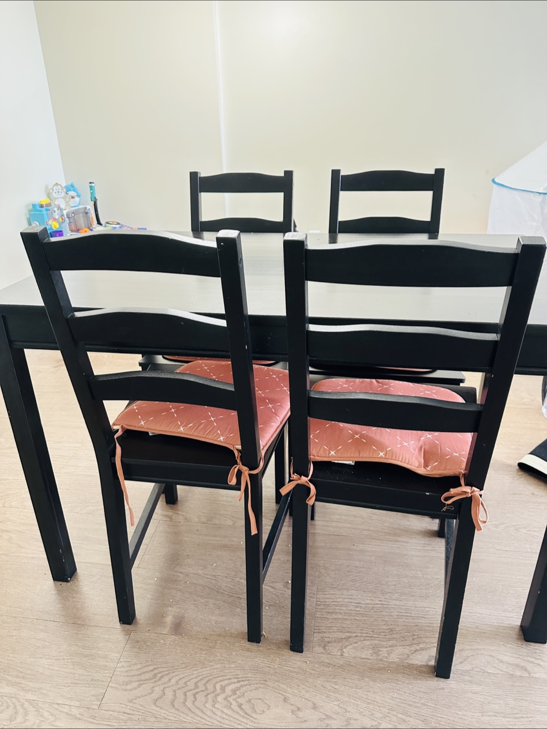IKEA HÄGERNAS Dining Table and 4 Chairs - Black-Brown - photo 2