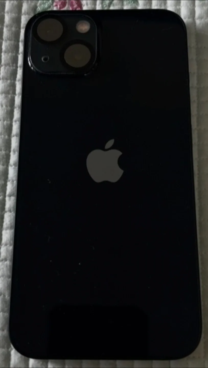 iPhone 13 128GB - Black - 86% Battery Health image indicator(2)