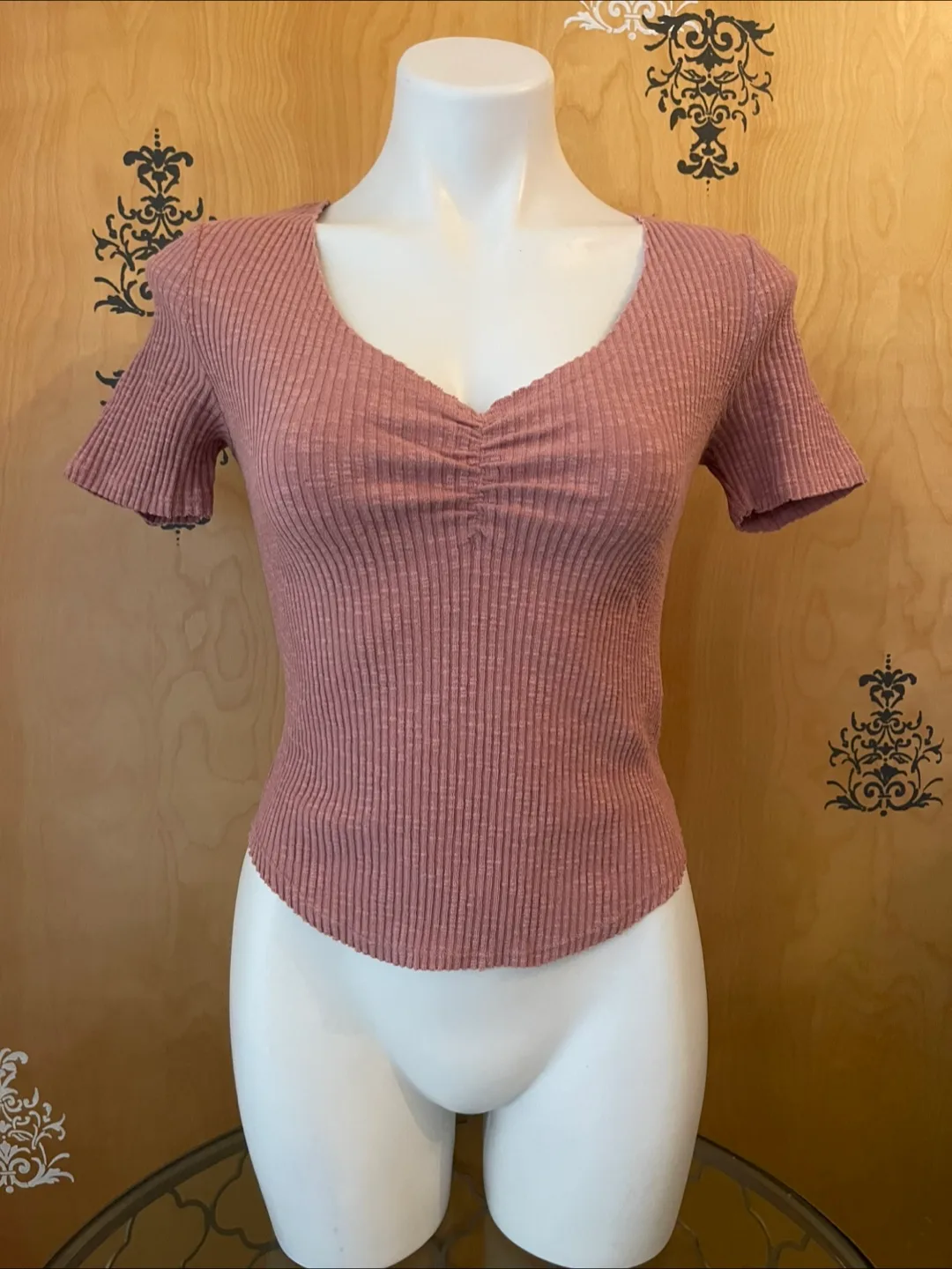 NWOT Dark Pink Ribbed Short Sleeve Bodycon Top Y2K image indicator(10)