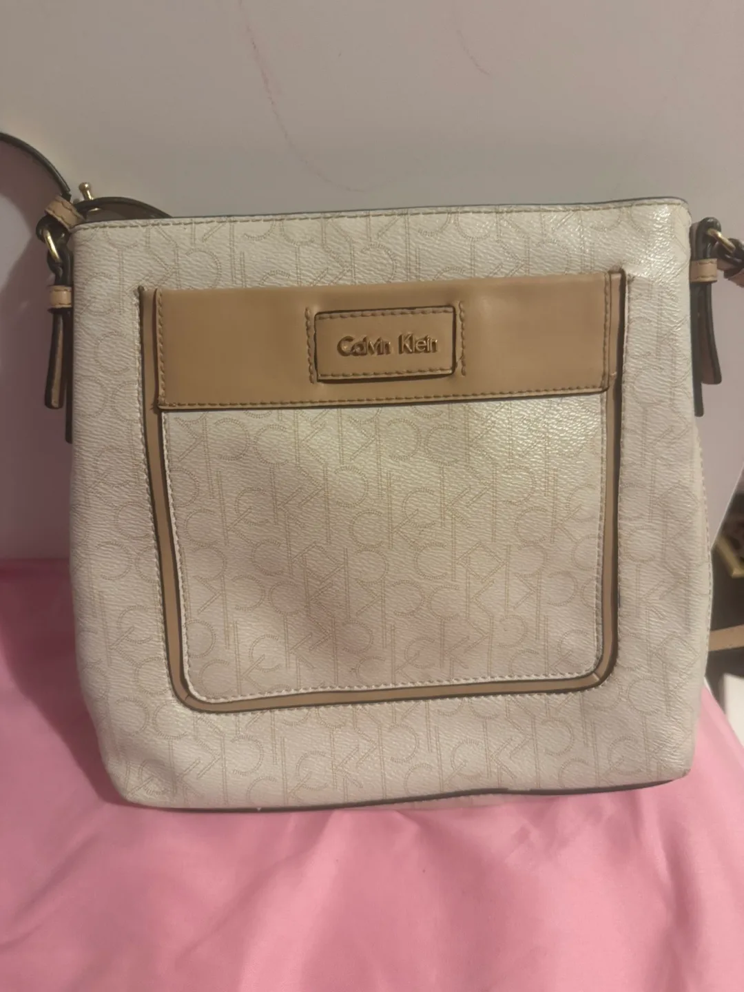 Calvin Klein Crossbody Bag thumbnail