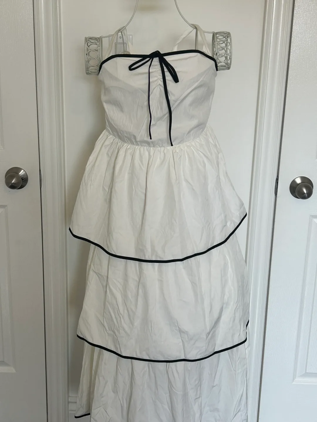 Brand New -Cupshe White Sundress Size Small image indicator(2)