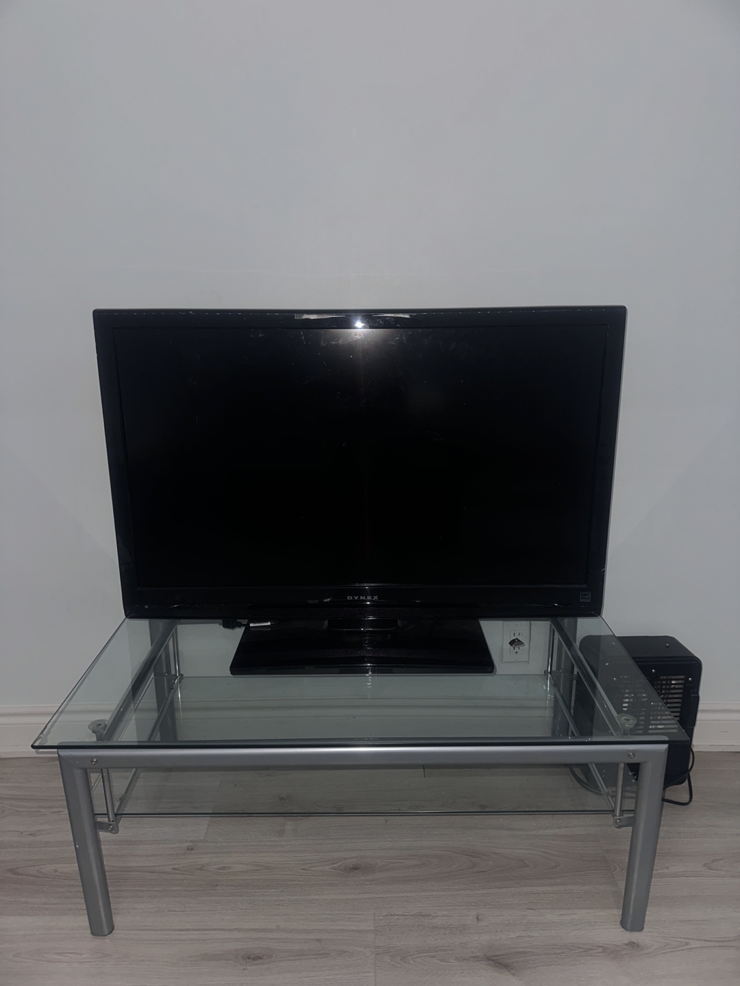 Dynex 32-inch LCD HDTV