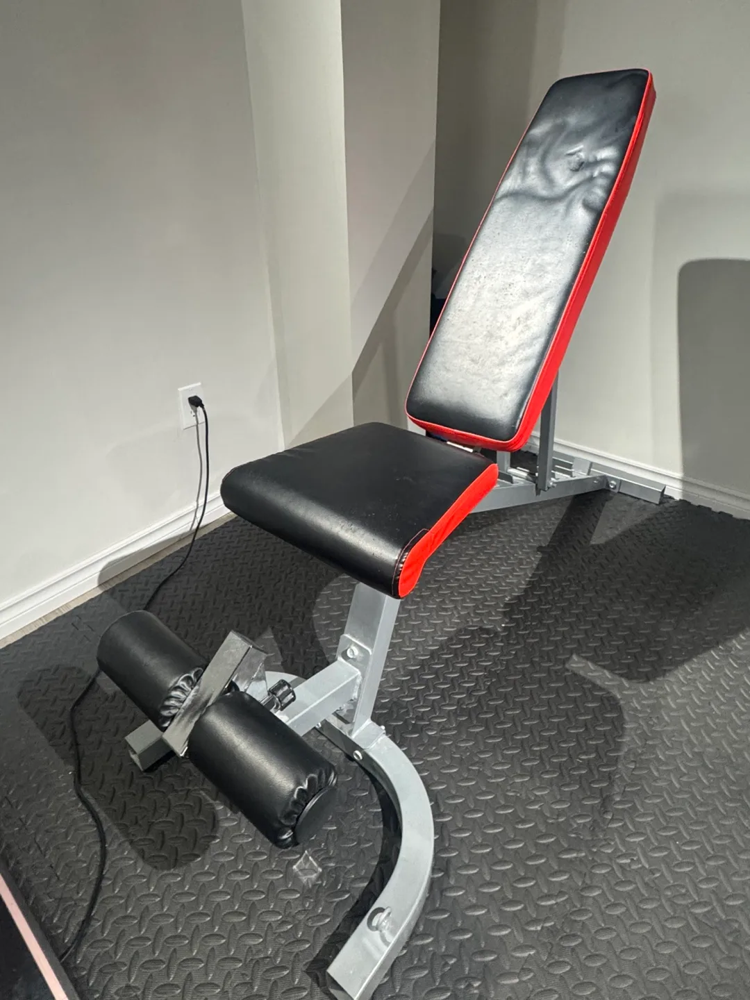 Gym Adjustable Bench thumbnail