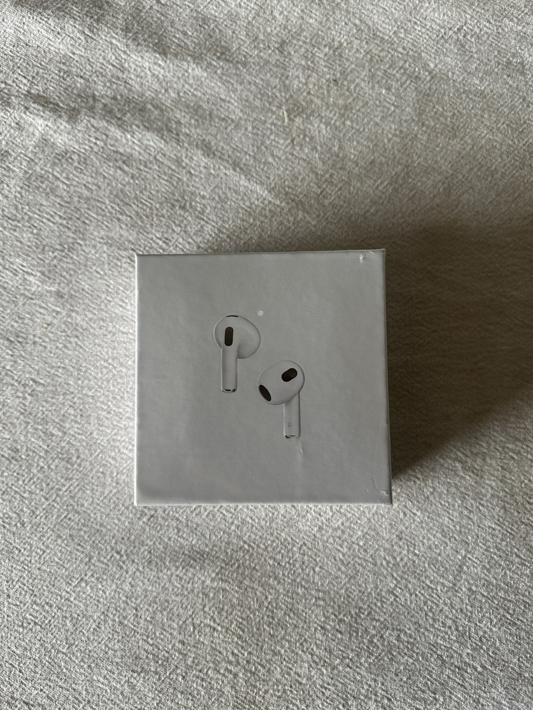 Apple AirPods (Gen 3) with Charging Case